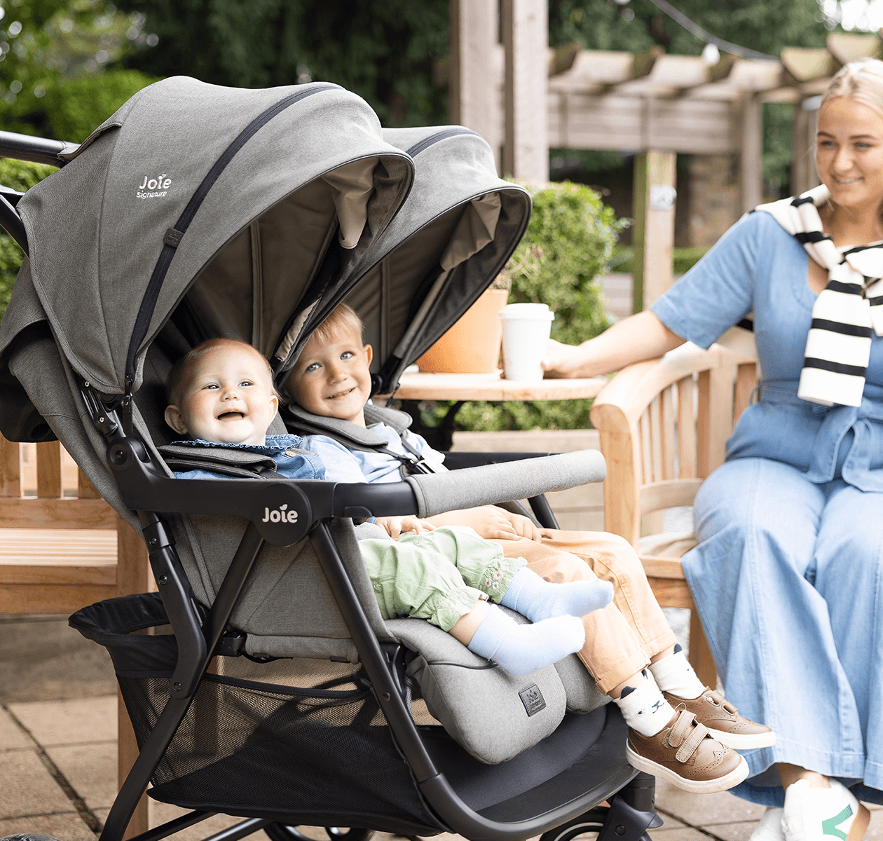joie de vivre 黒 サルエルパンツ Joie Signature estrella | double stroller for birth to 22 kg