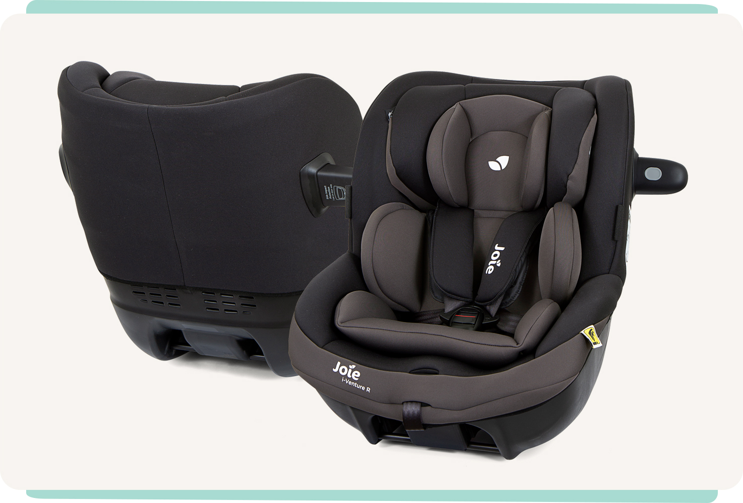  Le siège-auto Joie i-Venture R, coloris noir et gris, représenté sous un angle orienté vers l’arrière sur un socle de siège auto.