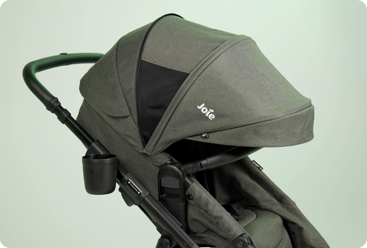 Closer look at the fully extendable canopy on the Joie ginger lx stroller.
