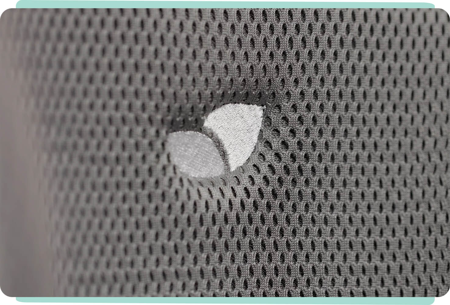 Video of the breathable mesh fabrics of the i-Irvana Max car seat