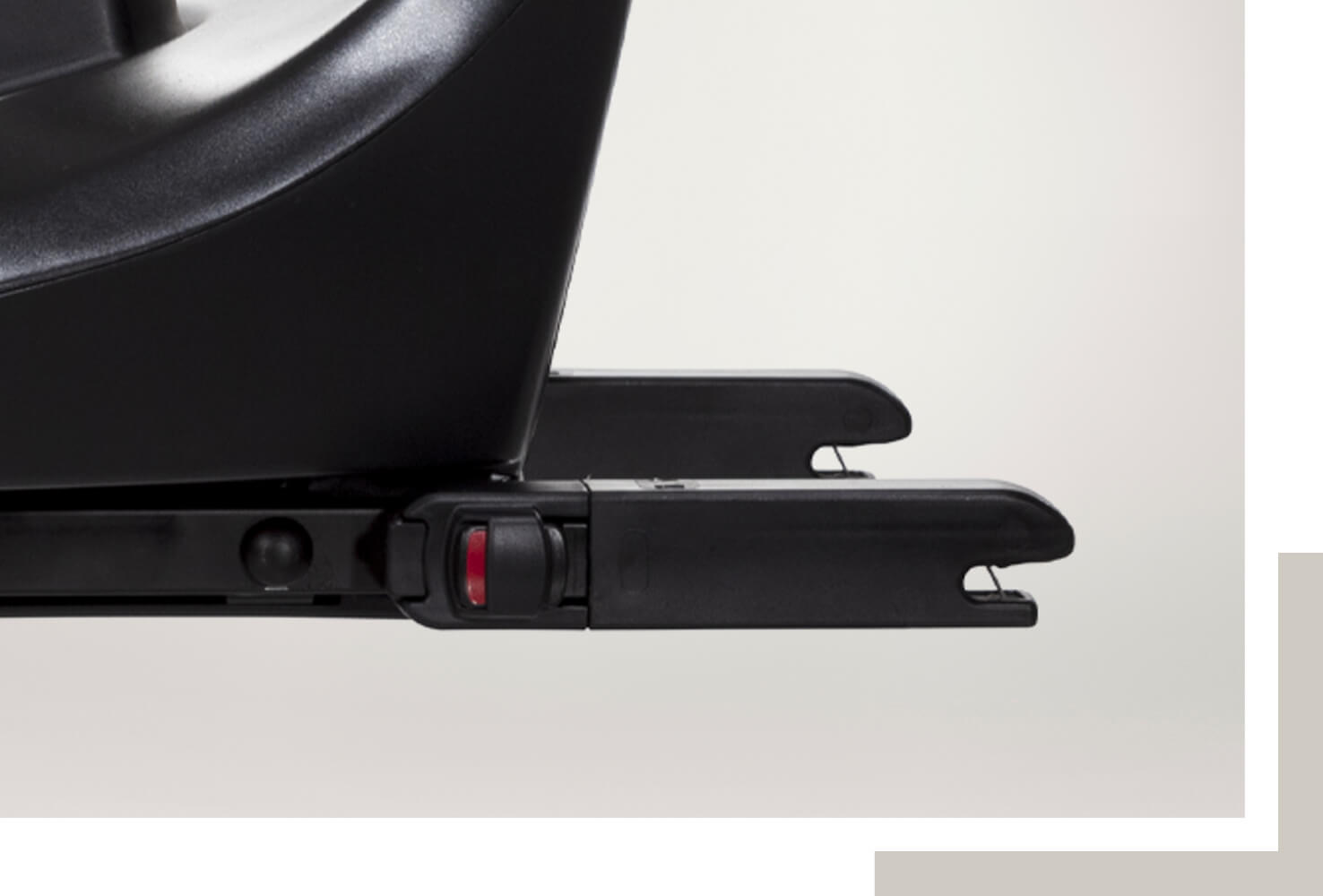  ISOFIX connectors on the I base encore make installation quick and easy