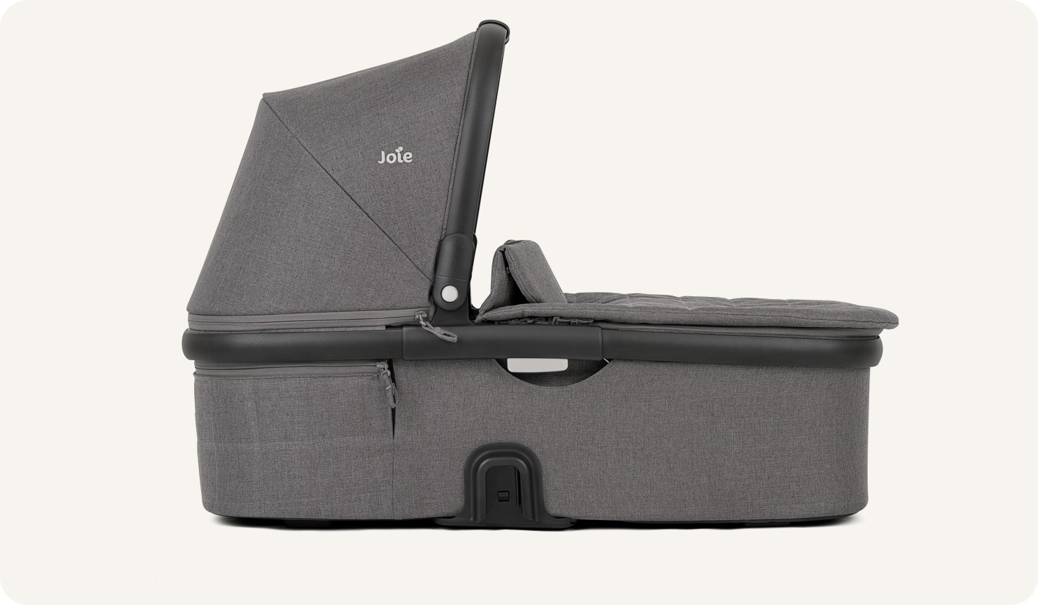 Honour carry cot in black with windshield up
