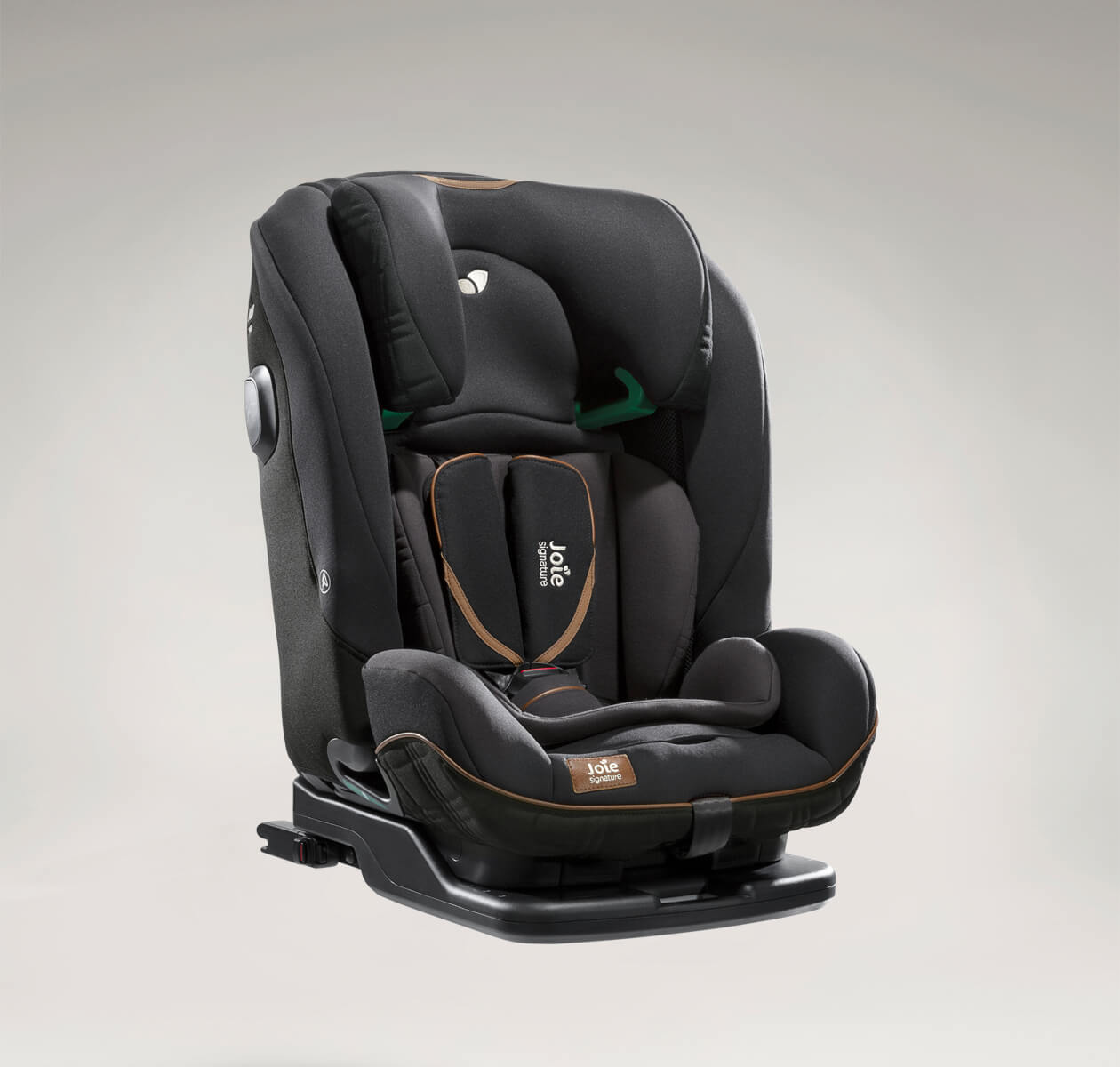 Joie signature i-Plenti car seat in black at an angle. 