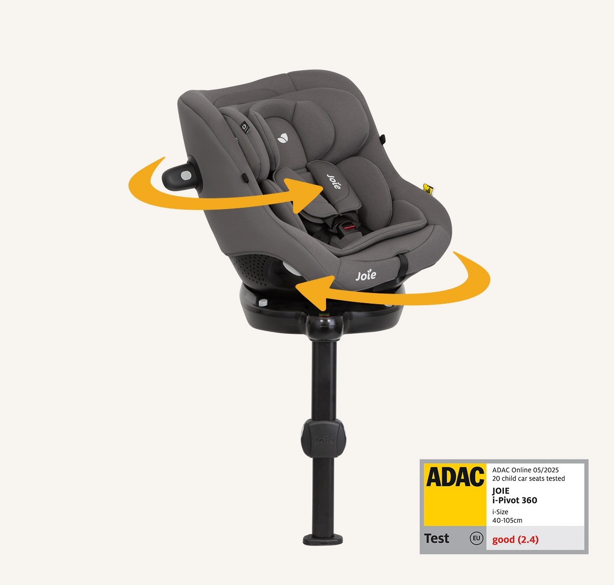 Siège auto pivotant Joie i-pivot 360 gris foncé, vu de face, avec l’assise qui pivote vers la droite et des flèches orange courbées autour du produit pour indiquer le mouvement. Un logo ADAC apparaît en bas à droite avec une bonne note de 2,4.
