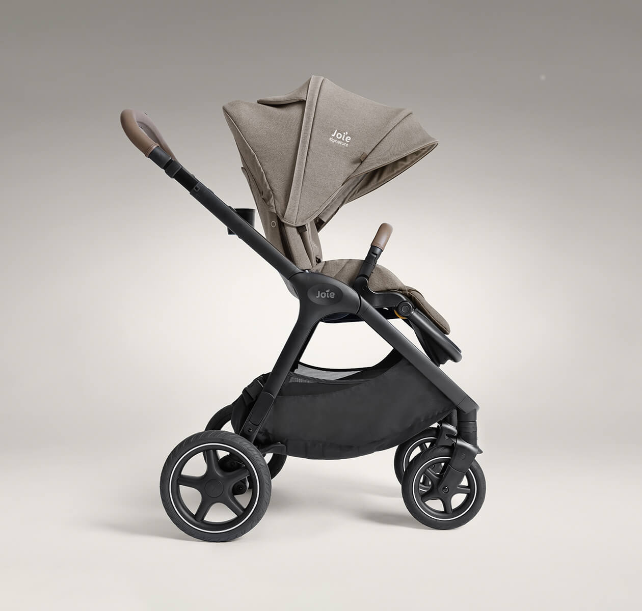 Joie Signature finiti™ Trio | lightweight, compact newborn travel
